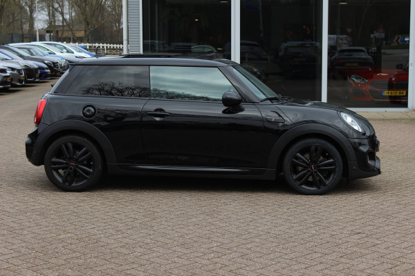 MINI Mini 2.0 Cooper S Chili / Panoramadak / Camera / Head-up / Leder / Harman Kardon / 18'' / Navigatie / Stoelverwarming / Cruise Control