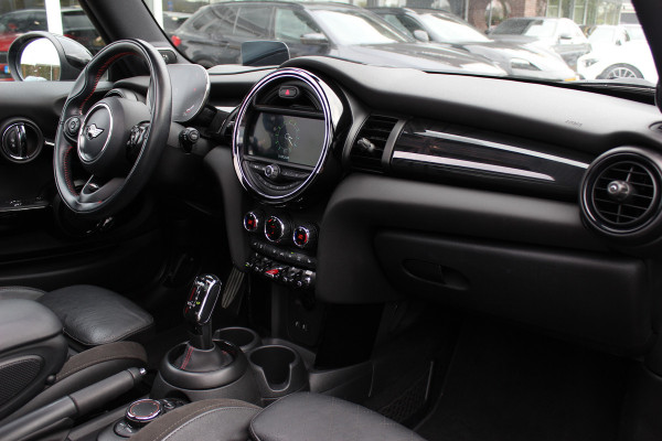 MINI Mini 2.0 Cooper S Chili / Panoramadak / Camera / Head-up / Leder / Harman Kardon / 18'' / Navigatie / Stoelverwarming / Cruise Control