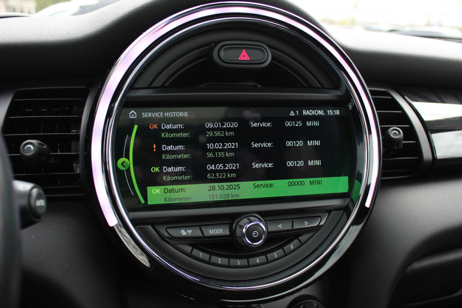 MINI Mini 2.0 Cooper S Chili / Panoramadak / Camera / Head-up / Leder / Harman Kardon / 18'' / Navigatie / Stoelverwarming / Cruise Control