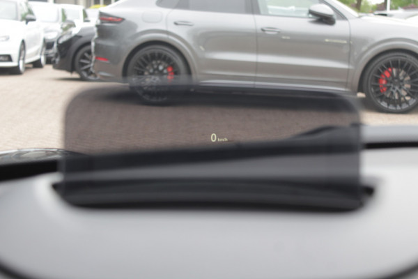 MINI Mini 2.0 Cooper S Chili / Panoramadak / Camera / Head-up / Leder / Harman Kardon / 18'' / Navigatie / Stoelverwarming / Cruise Control