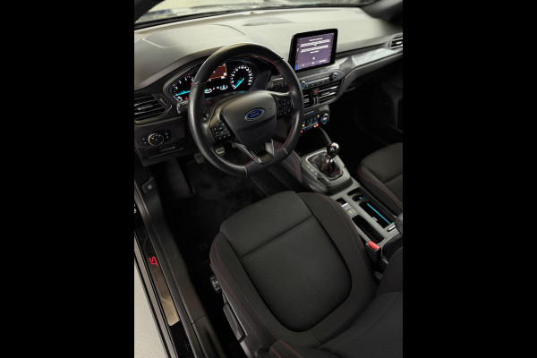 Ford Focus 1.0 EcoBoost ST Line CarPlay Camera