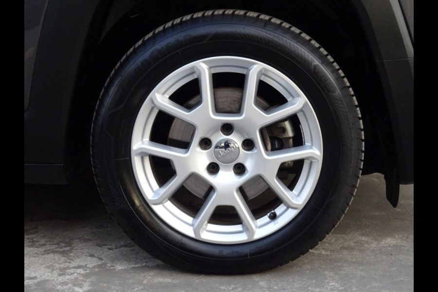 Jeep Renegade 1.3T-e Limited * 4 SEIZOENSBANDEN !!