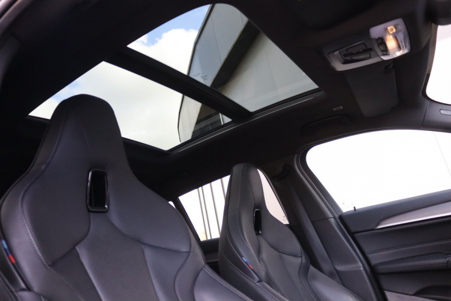 BMW X2 sDrive20i Business Ed. Plus Pano-dak/Leder/20-Inch/Stoelverwarming/Keyfree