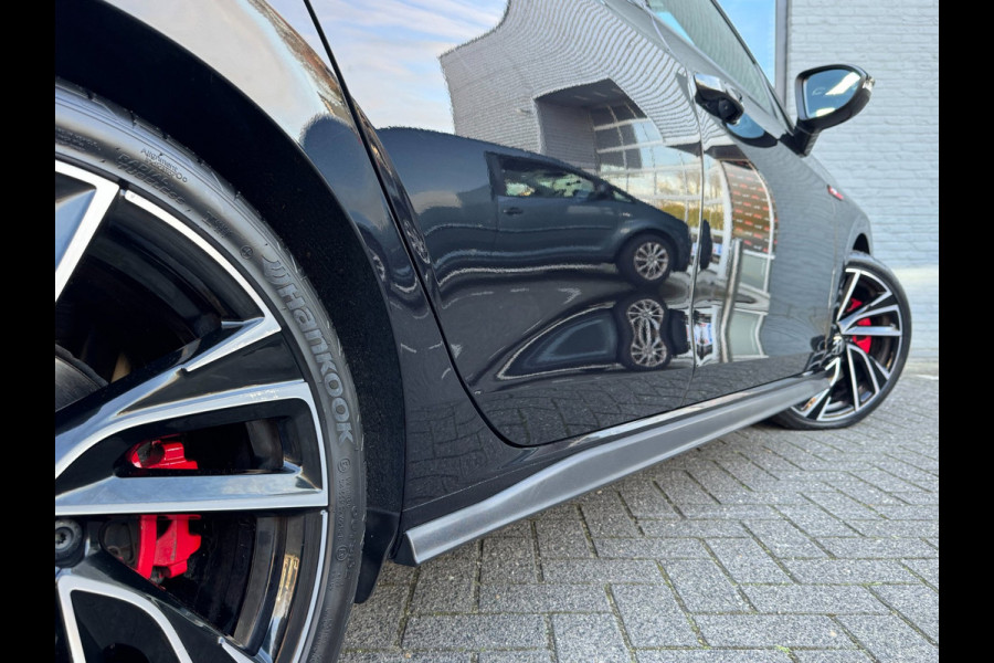 Volkswagen Golf 2.0 TSI GTI Performance 245PK|Pano|IQ-led|ACC|Stuurverwarming