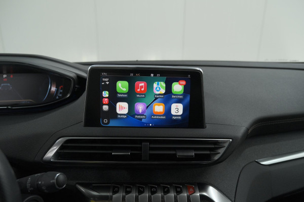 Peugeot 5008 PureTech 130 EAT8 GT Line | 7 Zitplaatsen | Trekhaak | Stoelverwarming | Apple Carplay
