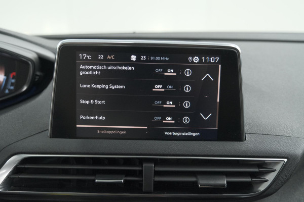 Peugeot 5008 PureTech 130 EAT8 GT Line | 7 Zitplaatsen | Trekhaak | Stoelverwarming | Apple Carplay