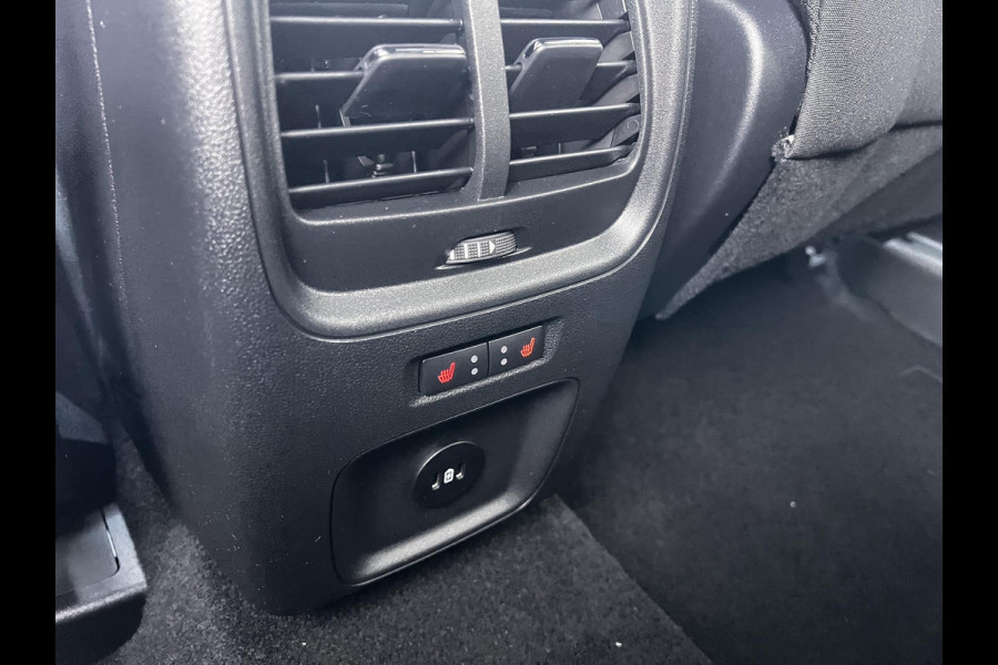 Ford Kuga 2.5 PHEV ST-Line 243 pk | Wegklapbare trekhaak | 2.100 kg trekgewicht! | Winterpakket