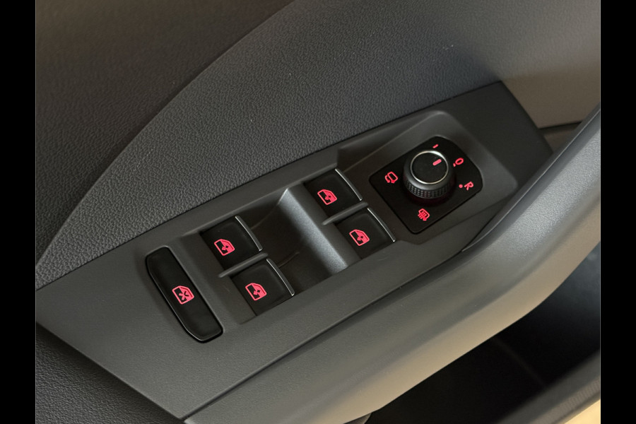 Volkswagen T-Cross 1.0 TSI 115pk AUT Style | VERKOCHT! Navi | 18 inch | LED | ACC | Blindspot | PDC V+A | Carplay | 100% Onderhouden!