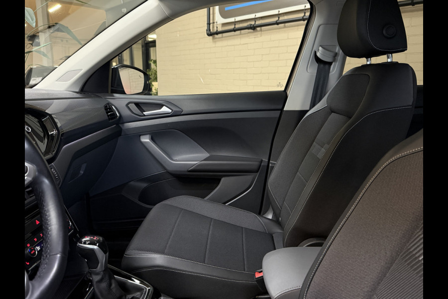Volkswagen T-Cross 1.0 TSI 115pk AUT Style | VERKOCHT! Navi | 18 inch | LED | ACC | Blindspot | PDC V+A | Carplay | 100% Onderhouden!