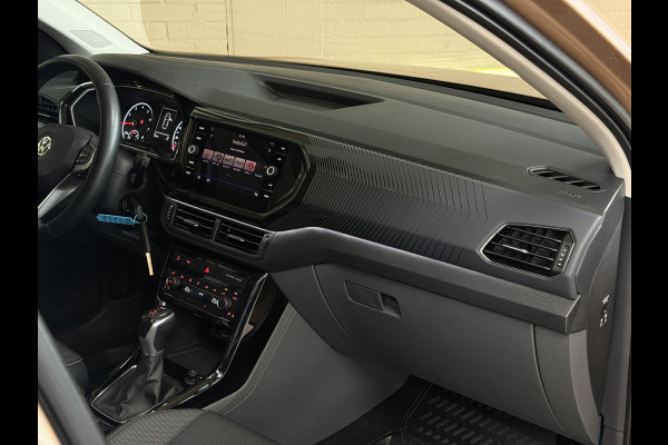 Volkswagen T-Cross 1.0 TSI 115pk AUT Style | VERKOCHT! Navi | 18 inch | LED | ACC | Blindspot | PDC V+A | Carplay | 100% Onderhouden!