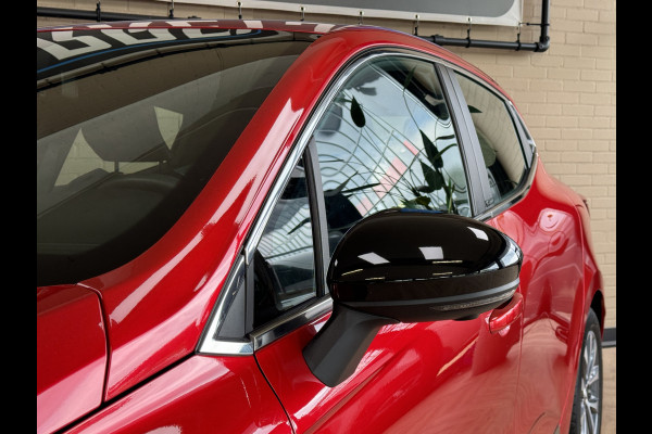 Renault Clio 1.6 E-Tech Hybrid 140 Intens, Navi | PDC V+A | 360 camera |16 inch velgen | carplay |cruise control |