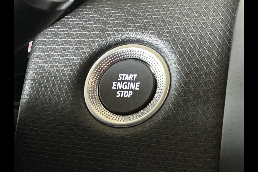 Renault Clio 1.6 E-Tech Hybrid 140 Intens, Navi | PDC V+A | 360 camera |16 inch velgen | carplay |cruise control |