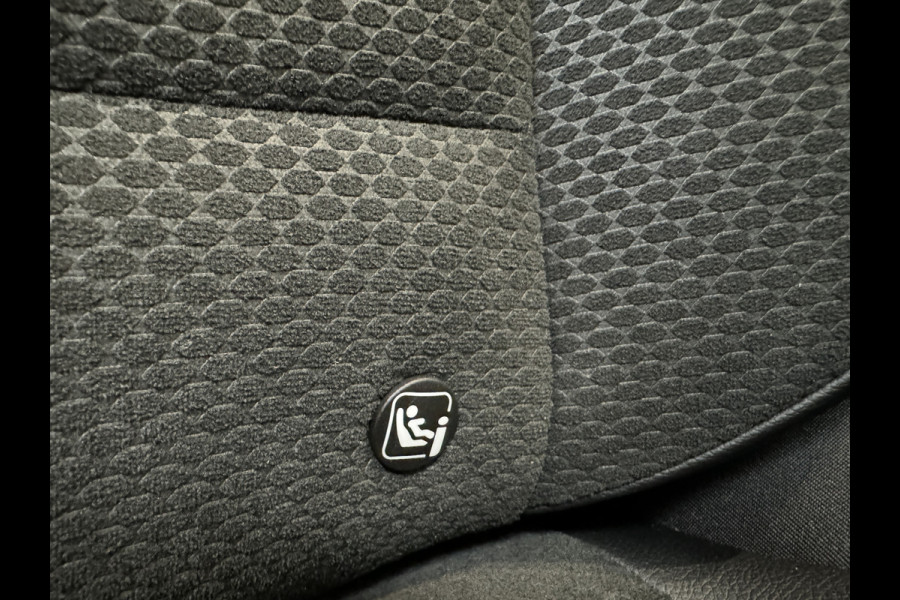 Renault Clio 1.6 E-Tech Hybrid 140 Intens, Navi | PDC V+A | 360 camera |16 inch velgen | carplay |cruise control |