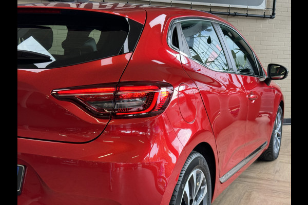 Renault Clio 1.6 E-Tech Hybrid 140 Intens, Navi | PDC V+A | 360 camera |16 inch velgen | carplay |cruise control |