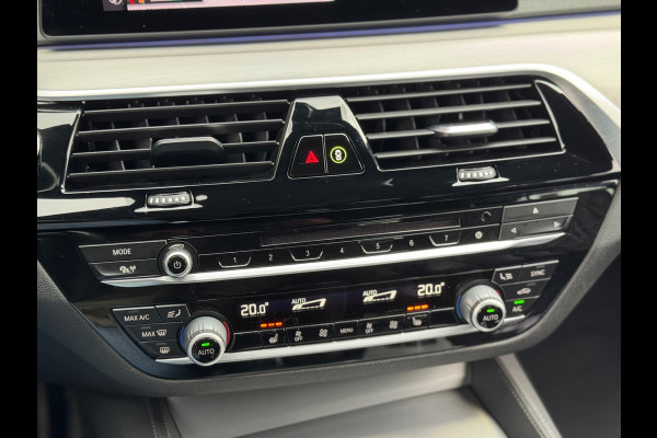 BMW 5 Serie 530e M-Pakket 2019 NAVI LEDER CAMERA LM NAP!