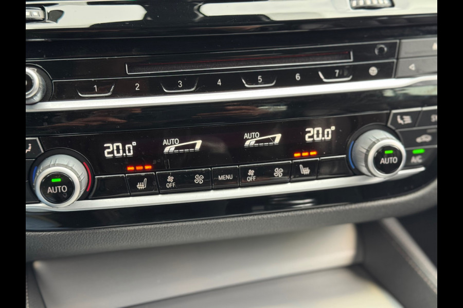 BMW 5 Serie 530e M-Pakket 2019 NAVI LEDER CAMERA LM NAP!