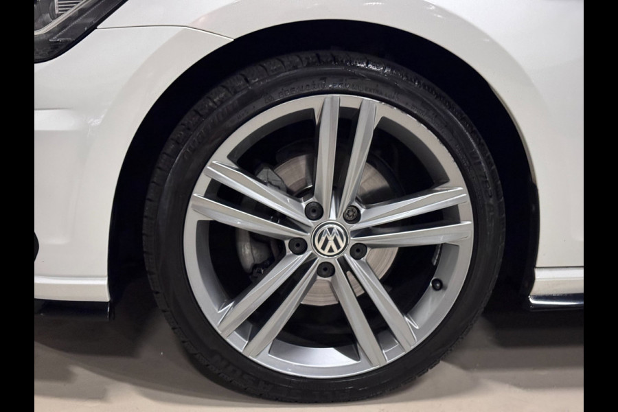 Volkswagen Golf 1.5 TSI R-LINE NAP | PANO | VIRTUAL | LED | KEYLESS | VOL!