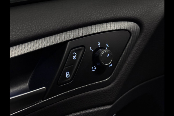 Volkswagen Golf 1.5 TSI R-LINE NAP | PANO | VIRTUAL | LED | KEYLESS | VOL!