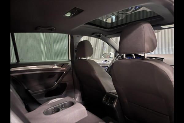 Volkswagen Golf 1.5 TSI R-LINE NAP | PANO | VIRTUAL | LED | KEYLESS | VOL!