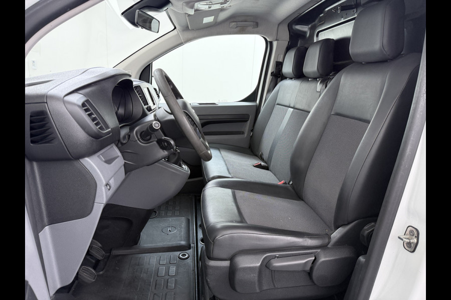 Opel Vivaro 2.0D 123pk L2H1 3-Pers. EURO6 Navi Apple Carplay Android Mirror Link Airco Cruise Control Regen-Lichtsensor Bluetooth Edition Schuifdeur Betonplex Vloer Lat om Lat betimmering Achterdeuren Origineel Nederlandse Auto