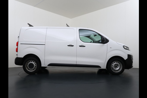 Opel Vivaro 2.0D 123pk L2H1 3-Pers. EURO6 Navi Apple Carplay Android Mirror Link Airco Cruise Control Regen-Lichtsensor Bluetooth Edition Schuifdeur Betonplex Vloer Lat om Lat betimmering Achterdeuren Origineel Nederlandse Auto