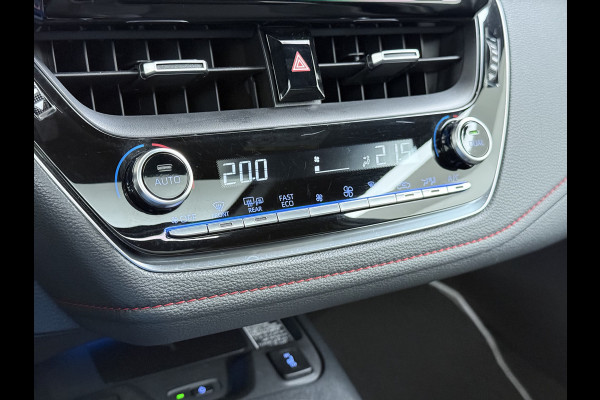 Toyota Corolla 2.0I 184 PK Hybride AUT. Trekhaak Pano-Dak Camera Adaptive-Cruise Apple Carplay Android Stoel+Stuurverwarming Navi* Ecc JBL®-Aud Led Privacy Glas Lane Assist Regen-Lichtsensor Keyless Voorruit Verwarmbaar Dodehoekdetectie Zeer compleet!