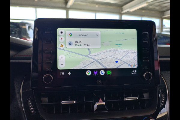 Toyota Corolla 2.0I 184 PK Hybride AUT. Trekhaak Pano-Dak Camera Adaptive-Cruise Apple Carplay Android Stoel+Stuurverwarming Navi* Ecc JBL®-Aud Led Privacy Glas Lane Assist Regen-Lichtsensor Keyless Voorruit Verwarmbaar Dodehoekdetectie Zeer compleet!