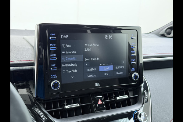 Toyota Corolla 2.0I 184 PK Hybride AUT. Trekhaak Pano-Dak Camera Adaptive-Cruise Apple Carplay Android Stoel+Stuurverwarming Navi* Ecc JBL®-Aud Led Privacy Glas Lane Assist Regen-Lichtsensor Keyless Voorruit Verwarmbaar Dodehoekdetectie Zeer compleet!