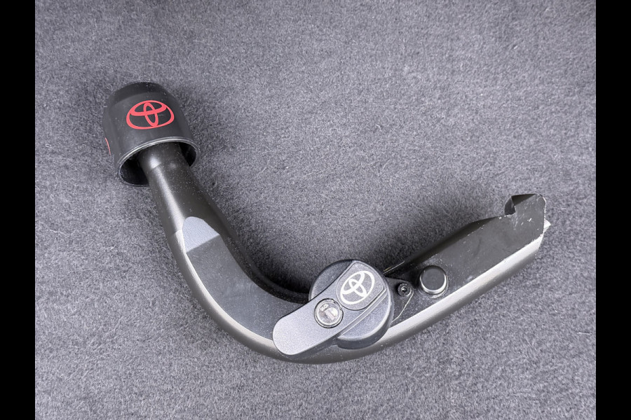 Toyota Corolla 2.0I 184 PK Hybride AUT. Trekhaak Pano-Dak Camera Adaptive-Cruise Apple Carplay Android Stoel+Stuurverwarming Navi* Ecc JBL®-Aud Led Privacy Glas Lane Assist Regen-Lichtsensor Keyless Voorruit Verwarmbaar Dodehoekdetectie Zeer compleet!