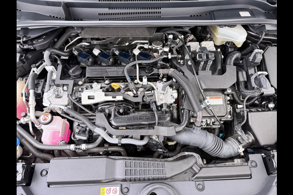 Toyota Corolla 2.0I 184 PK Hybride AUT. Trekhaak Pano-Dak Camera Adaptive-Cruise Apple Carplay Android Stoel+Stuurverwarming Navi* Ecc JBL®-Aud Led Privacy Glas Lane Assist Regen-Lichtsensor Keyless Voorruit Verwarmbaar Dodehoekdetectie Zeer compleet!