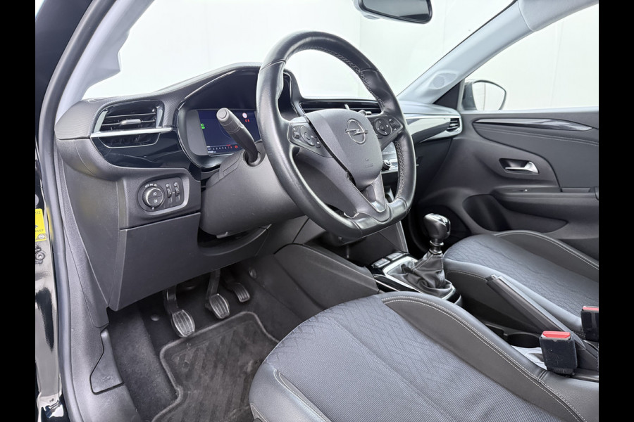 Opel Corsa 1.2T 101PK Navi PDC-a+v 360°Camera Airco Apple Carplay Android 1/2 LeerCruise Control Pdc Elegance Distributie bij 91.000km vervangen! Lane Assist Isofix Led Regen-Lichtsensor Lmv Chroompakket 1e Eigenaar Origineel Nederlandse Auto Incl. volledige onderhoudshistorie € 22.000 nieuw