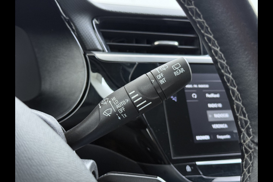 Opel Corsa 1.2T 101PK Navi PDC-a+v 360°Camera Airco Apple Carplay Android 1/2 LeerCruise Control Pdc Elegance Distributie bij 91.000km vervangen! Lane Assist Isofix Led Regen-Lichtsensor Lmv Chroompakket 1e Eigenaar Origineel Nederlandse Auto Incl. volledige onderhoudshistorie € 22.000 nieuw