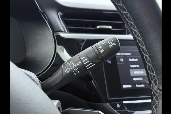 Opel Corsa 1.2T 101PK Navi PDC-a+v 360°Camera Airco Apple Carplay Android 1/2 LeerCruise Control Pdc Elegance Distributie bij 91.000km vervangen! Lane Assist Isofix Led Regen-Lichtsensor Lmv Chroompakket 1e Eigenaar Origineel Nederlandse Auto Incl. volledige onderhoudshistorie € 22.000 nieuw