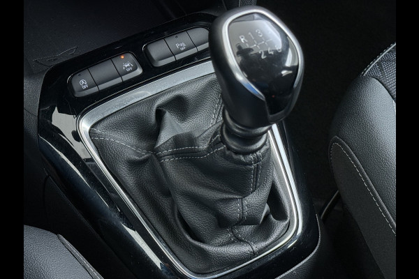 Opel Corsa 1.2T 101PK Navi PDC-a+v 360°Camera Airco Apple Carplay Android 1/2 LeerCruise Control Pdc Elegance Distributie bij 91.000km vervangen! Lane Assist Isofix Led Regen-Lichtsensor Lmv Chroompakket 1e Eigenaar Origineel Nederlandse Auto Incl. volledige onderhoudshistorie € 22.000 nieuw