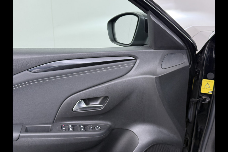 Opel Corsa 1.2T 101PK Navi PDC-a+v 360°Camera Airco Apple Carplay Android 1/2 LeerCruise Control Pdc Elegance Distributie bij 91.000km vervangen! Lane Assist Isofix Led Regen-Lichtsensor Lmv Chroompakket 1e Eigenaar Origineel Nederlandse Auto Incl. volledige onderhoudshistorie € 22.000 nieuw