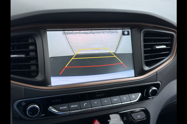 Hyundai IONIQ EV SOH 99,5% Navi Ecc Adap.Cruise Camera Comfort Android Auto Apple Carplay Infinity®-Hifi Isofix Bluetooth DAB VESS Lane Assist Regen-Licht sensor Origineel Nederlandse Auto Laatste Grote beurt bij 124.230km uitgev.