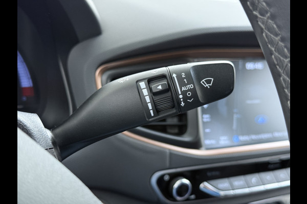 Hyundai IONIQ EV SOH 99,5% Navi Ecc Adap.Cruise Camera Comfort Android Auto Apple Carplay Infinity®-Hifi Isofix Bluetooth DAB VESS Lane Assist Regen-Licht sensor Origineel Nederlandse Auto Laatste Grote beurt bij 124.230km uitgev.
