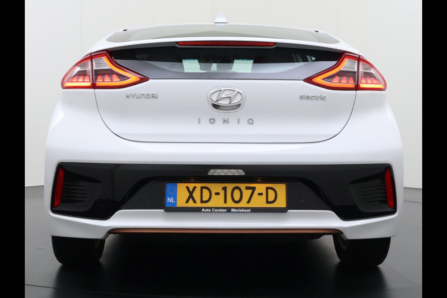 Hyundai IONIQ EV SOH 99,5% Navi Ecc Adap.Cruise Camera Comfort Android Auto Apple Carplay Infinity®-Hifi Isofix Bluetooth DAB VESS Lane Assist Regen-Licht sensor Origineel Nederlandse Auto Laatste Grote beurt bij 124.230km uitgev.