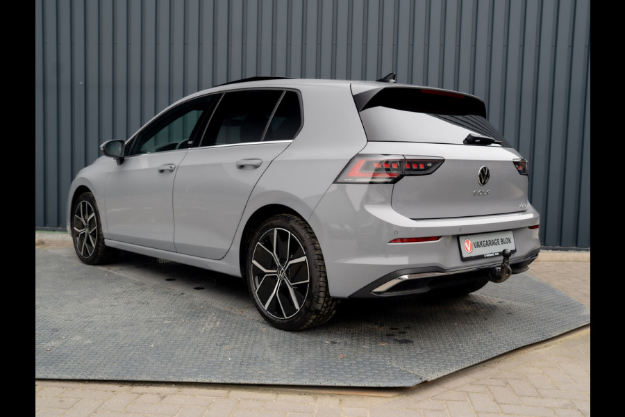 Volkswagen Golf 1.5 eTSI 50 Edition | Panodak | Trekhaak wegkl. | Stoelgeheugen | Head Up | IQ Light | Prijs Rijklaar!!