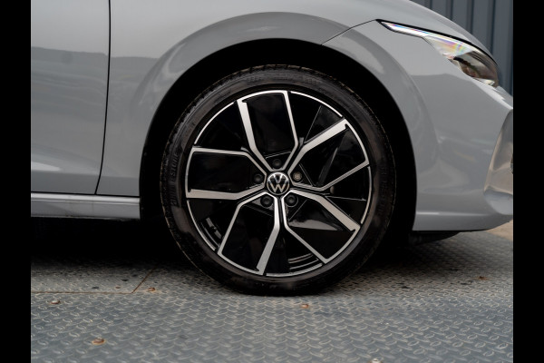 Volkswagen Golf 1.5 eTSI 50 Edition | Panodak | Trekhaak wegkl. | Stoelgeheugen | Head Up | IQ Light | Prijs Rijklaar!!