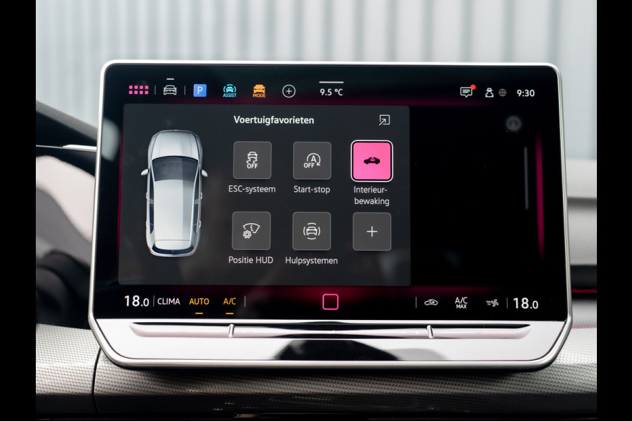 Volkswagen Golf 1.5 eTSI 50 Edition | Panodak | Trekhaak wegkl. | Stoelgeheugen | Head Up | IQ Light | Prijs Rijklaar!!