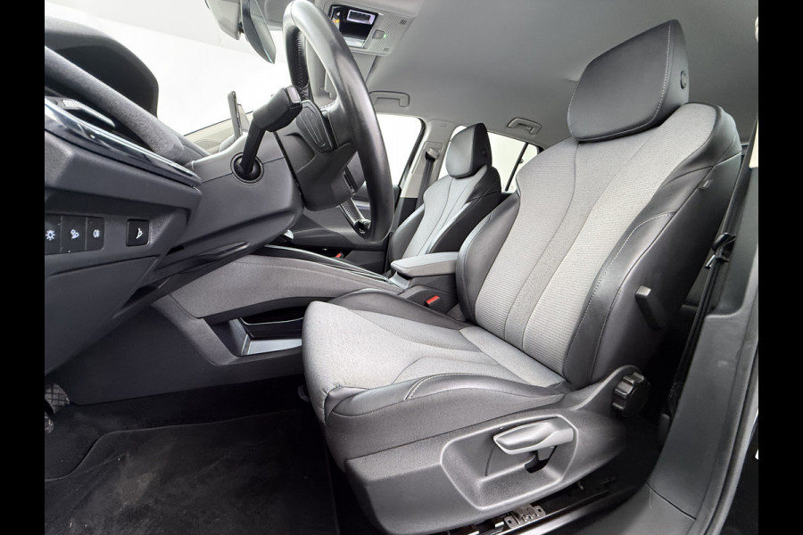 Škoda ENYAQ iV 80 SOH 92% Trekhaak Lmv 21" Stoel+Stuurverwarming Matrix Led Camera Apple Carplay Android Auto Navi Ecc Cruise Control Pdc Draadloze telefoonlader Keyless Advanced Privacy Glas Led Isofix DAB Comfort+Klimaat+Licht Pakket 1.000KG Trekgewicht 1e Eigenaar Origineel Nederlandse Auto 1.000kg trekvermogen € 54.000 nieuw