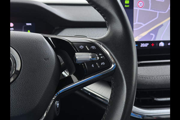 Škoda ENYAQ iV 80 SOH 92% Trekhaak Lmv 21" Stoel+Stuurverwarming Matrix Led Camera Apple Carplay Android Auto Navi Ecc Cruise Control Pdc Draadloze telefoonlader Keyless Advanced Privacy Glas Led Isofix DAB Comfort+Klimaat+Licht Pakket 1.000KG Trekgewicht 1e Eigenaar Origineel Nederlandse Auto 1.000kg trekvermogen € 54.000 nieuw