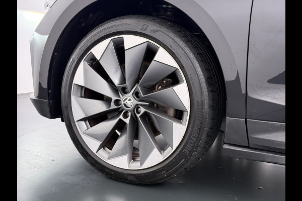 Škoda ENYAQ iV 80 SOH 92% Trekhaak Lmv 21" Stoel+Stuurverwarming Matrix Led Camera Apple Carplay Android Auto Navi Ecc Cruise Control Pdc Draadloze telefoonlader Keyless Advanced Privacy Glas Led Isofix DAB Comfort+Klimaat+Licht Pakket 1.000KG Trekgewicht 1e Eigenaar Origineel Nederlandse Auto 1.000kg trekvermogen € 54.000 nieuw