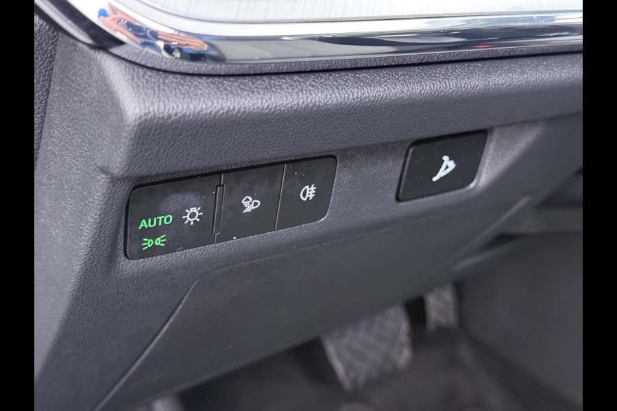 Škoda ENYAQ iV 80 SOH 92% Trekhaak Lmv 21" Stoel+Stuurverwarming Matrix Led Camera Apple Carplay Android Auto Navi Ecc Cruise Control Pdc Draadloze telefoonlader Keyless Advanced Privacy Glas Led Isofix DAB Comfort+Klimaat+Licht Pakket 1.000KG Trekgewicht 1e Eigenaar Origineel Nederlandse Auto 1.000kg trekvermogen € 54.000 nieuw