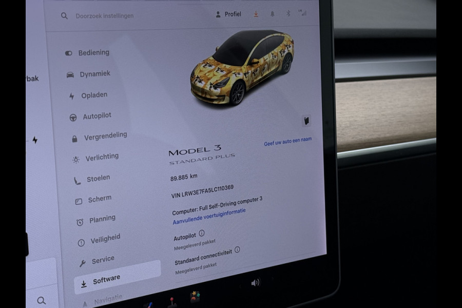 Tesla Model 3 SR+ 325PK Trekhaak LFP-Accu AutoPilot Leer Pano-Dak Adaptive Cruise Lmv 18" Camera's Elektr.-Stuur+Stoelen+Spiegels+Geheugen+Eas SOH 92% Ecc Navi Led DAB Voorverwarmen interieur via App Keyless One-Pedal-Drive 1.000KG Trekgewicht 1e Eigenaar Origineel Nederlandse Auto Fabrieksgarantie op Accu en Motor tot 14-12-2028/160.000km