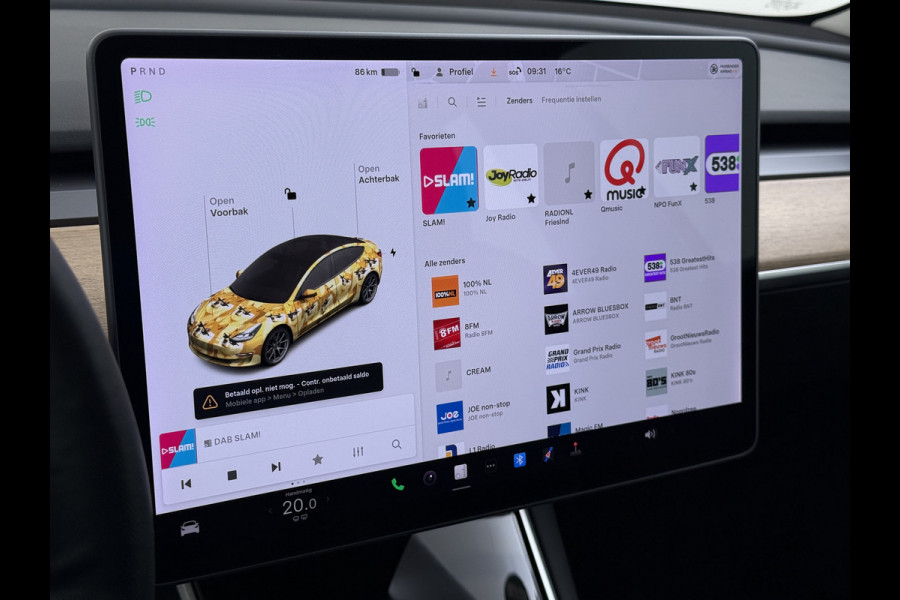 Tesla Model 3 SR+ 325PK Trekhaak LFP-Accu AutoPilot Leer Pano-Dak Adaptive Cruise Lmv 18" Camera's Elektr.-Stuur+Stoelen+Spiegels+Geheugen+Eas SOH 92% Ecc Navi Led DAB Voorverwarmen interieur via App Keyless One-Pedal-Drive 1.000KG Trekgewicht 1e Eigenaar Origineel Nederlandse Auto Fabrieksgarantie op Accu en Motor tot 14-12-2028/160.000km