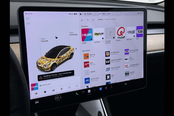 Tesla Model 3 SR+ 325PK Trekhaak LFP-Accu AutoPilot Leer Pano-Dak Adaptive Cruise Lmv 18" Camera's Elektr.-Stuur+Stoelen+Spiegels+Geheugen+Eas SOH 92% Ecc Navi Led DAB Voorverwarmen interieur via App Keyless One-Pedal-Drive 1.000KG Trekgewicht 1e Eigenaar Origineel Nederlandse Auto Fabrieksgarantie op Accu en Motor tot 14-12-2028/160.000km