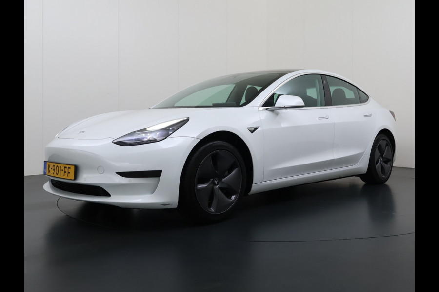 Tesla Model 3 SR+ 325PK Trekhaak LFP-Accu AutoPilot Leer Pano-Dak Adaptive Cruise Lmv 18" Camera's Elektr.-Stuur+Stoelen+Spiegels+Geheugen+Eas SOH 92% Ecc Navi Led DAB Voorverwarmen interieur via App Keyless One-Pedal-Drive 1.000KG Trekgewicht 1e Eigenaar Origineel Nederlandse Auto Fabrieksgarantie op Accu en Motor tot 14-12-2028/160.000km