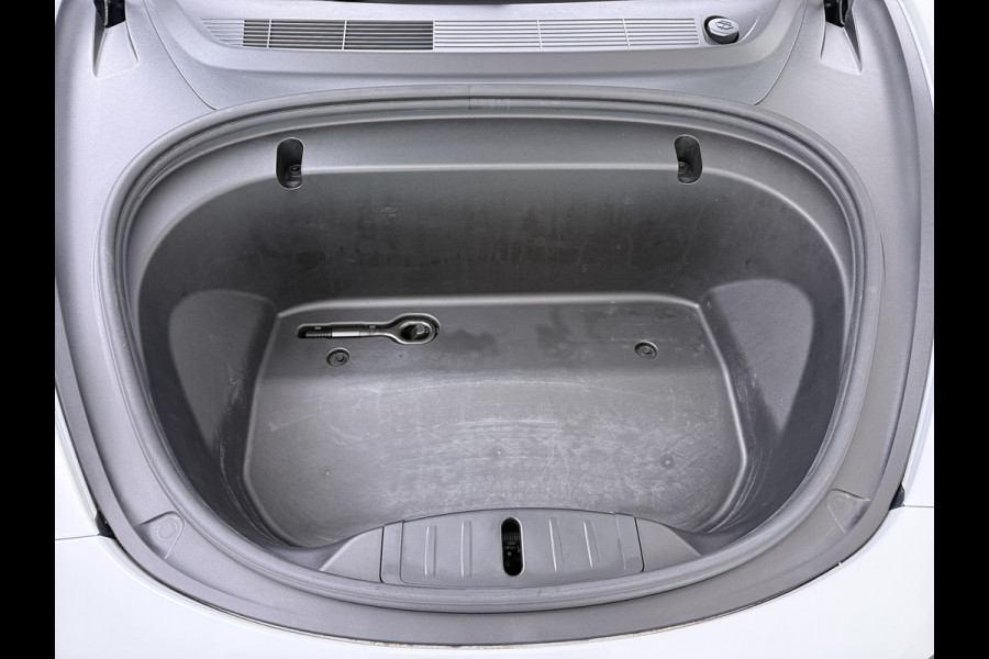 Tesla Model 3 SR+ 325PK Trekhaak LFP-Accu AutoPilot Leer Pano-Dak Adaptive Cruise Lmv 18" Camera's Elektr.-Stuur+Stoelen+Spiegels+Geheugen+Eas SOH 92% Ecc Navi Led DAB Voorverwarmen interieur via App Keyless One-Pedal-Drive 1.000KG Trekgewicht 1e Eigenaar Origineel Nederlandse Auto Fabrieksgarantie op Accu en Motor tot 14-12-2028/160.000km